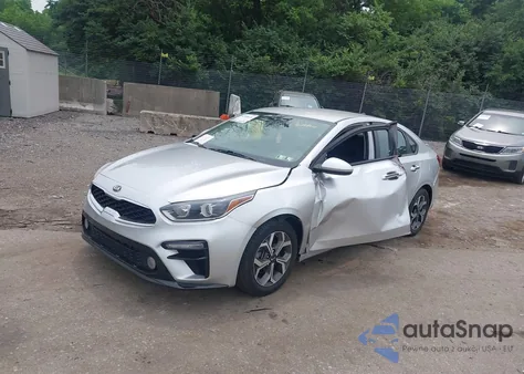 2019 Kia Forte Lxs z USA, uszkodzony, nr VIN 3KPF24AD5KE061156
